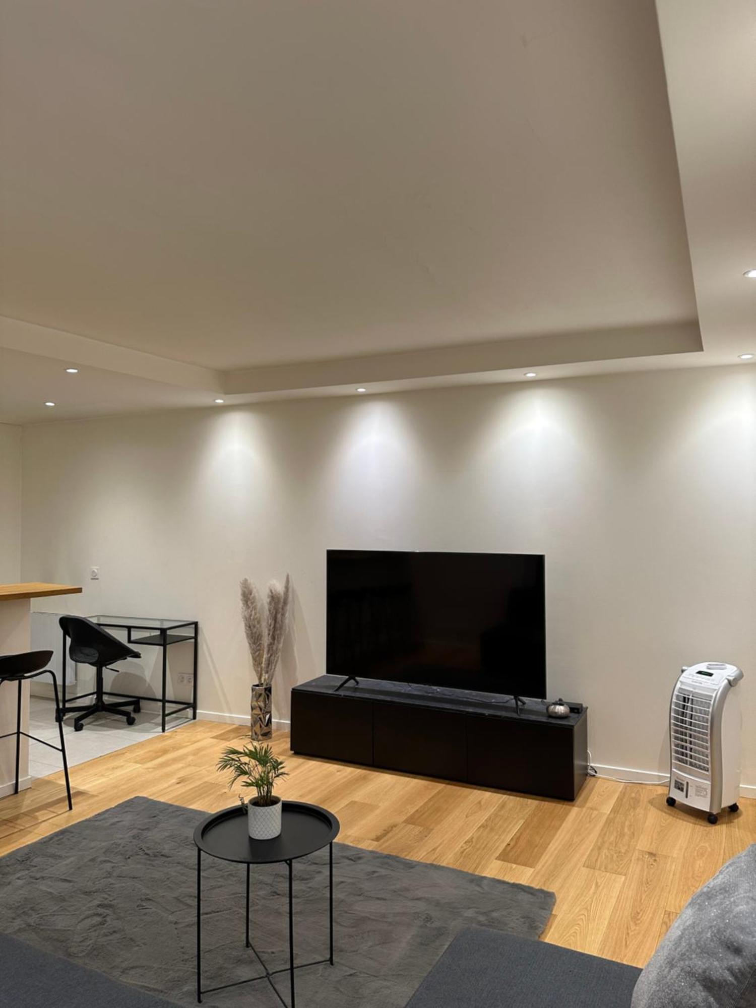 Super Appartement Refait A Neuf Beaucoup De Charme Boulogne-Billancourt Zewnętrze zdjęcie
